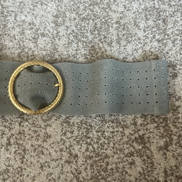 Suede Women’s Statement Belt O/S - Picture 3 of 4